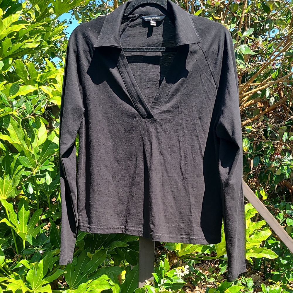 Banana Republic Black Fitted Long Sleeve Notched Collar Shirt